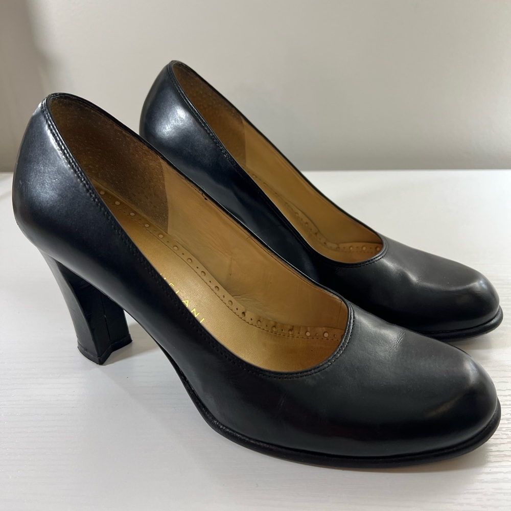 ANTONIO MELANI Black Leather Heel Pumps